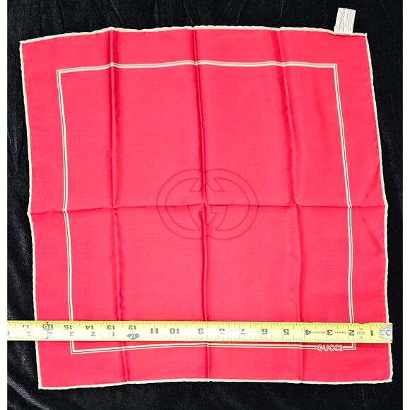 RED Gucci Silk GG Logo Pocket Square /Handkerchief - Picture 3 of 6